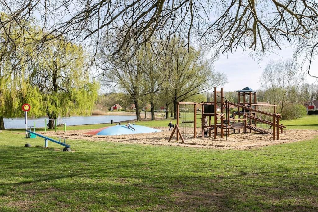 Gezellige Vakantiewoning Aan Het Water In Ewijk - Recreational Only No Workers Exteriér fotografie