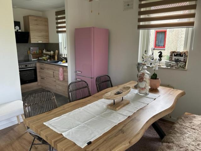 Gezellige Vakantiewoning Aan Het Water In Ewijk - Recreational Only No Workers Exteriér fotografie
