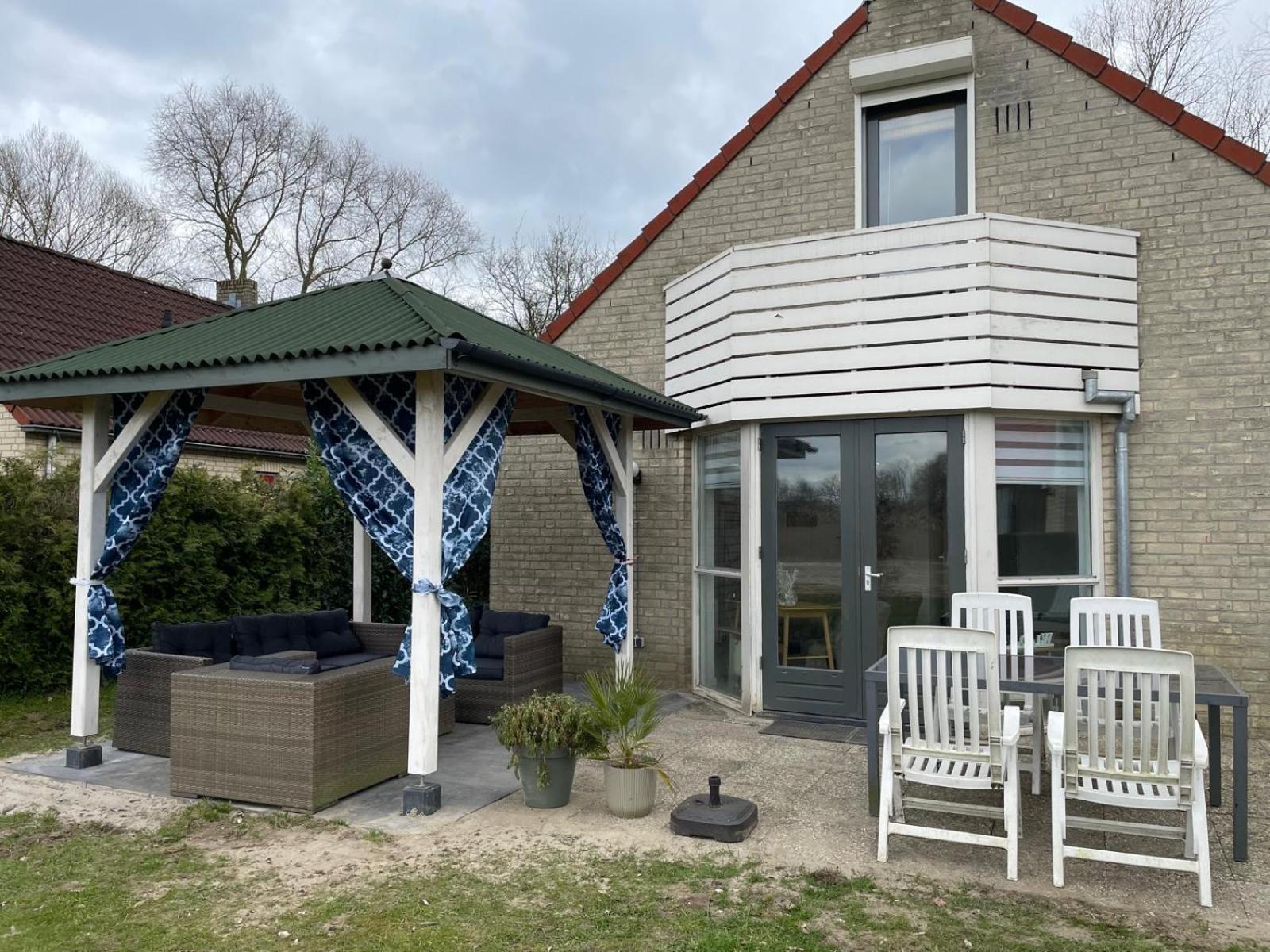 Gezellige Vakantiewoning Aan Het Water In Ewijk - Recreational Only No Workers Exteriér fotografie